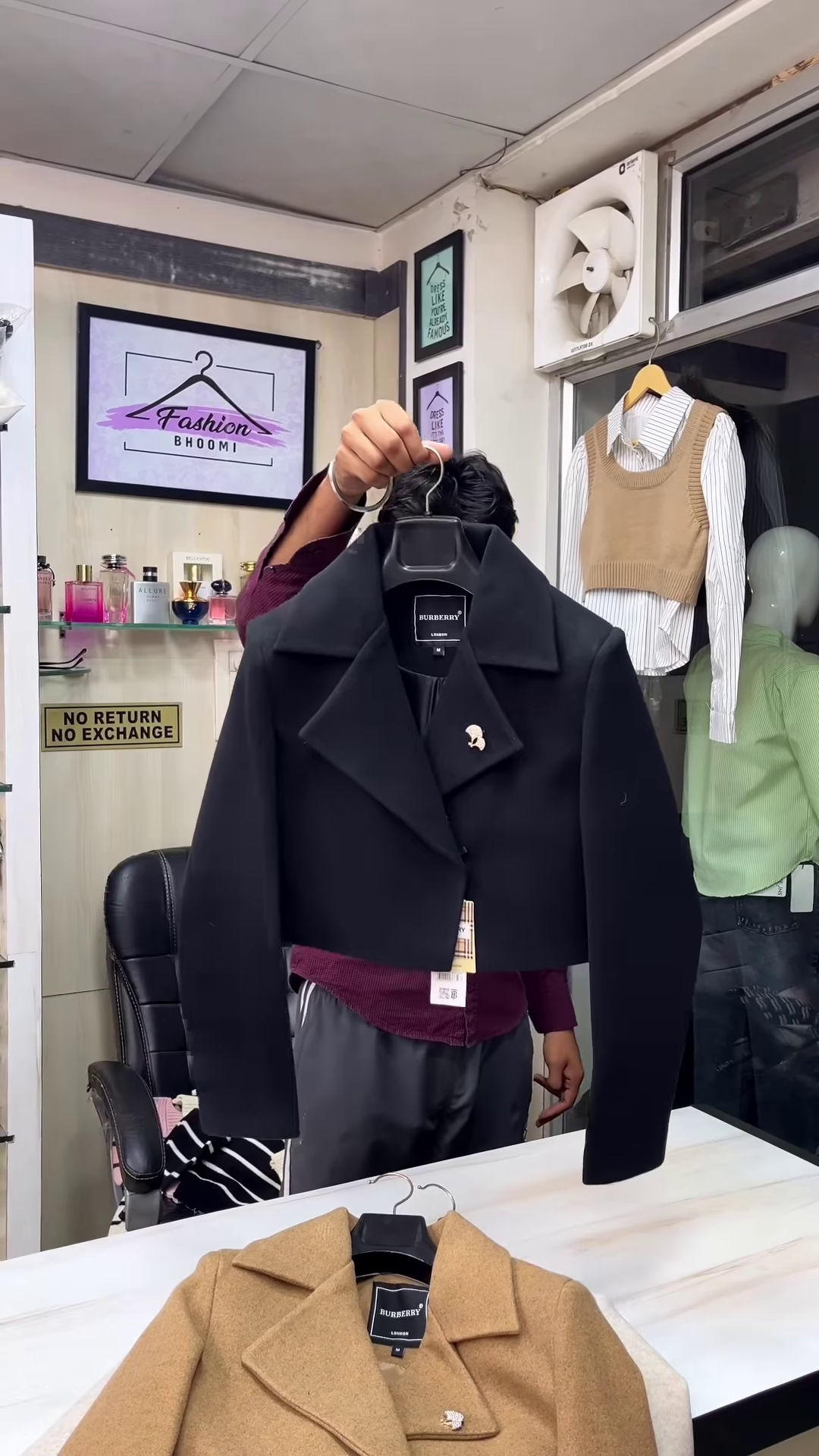 Premium Cropped Wool Blazer Jacket in Luxe Neutrals 🤎✨ - Image 2