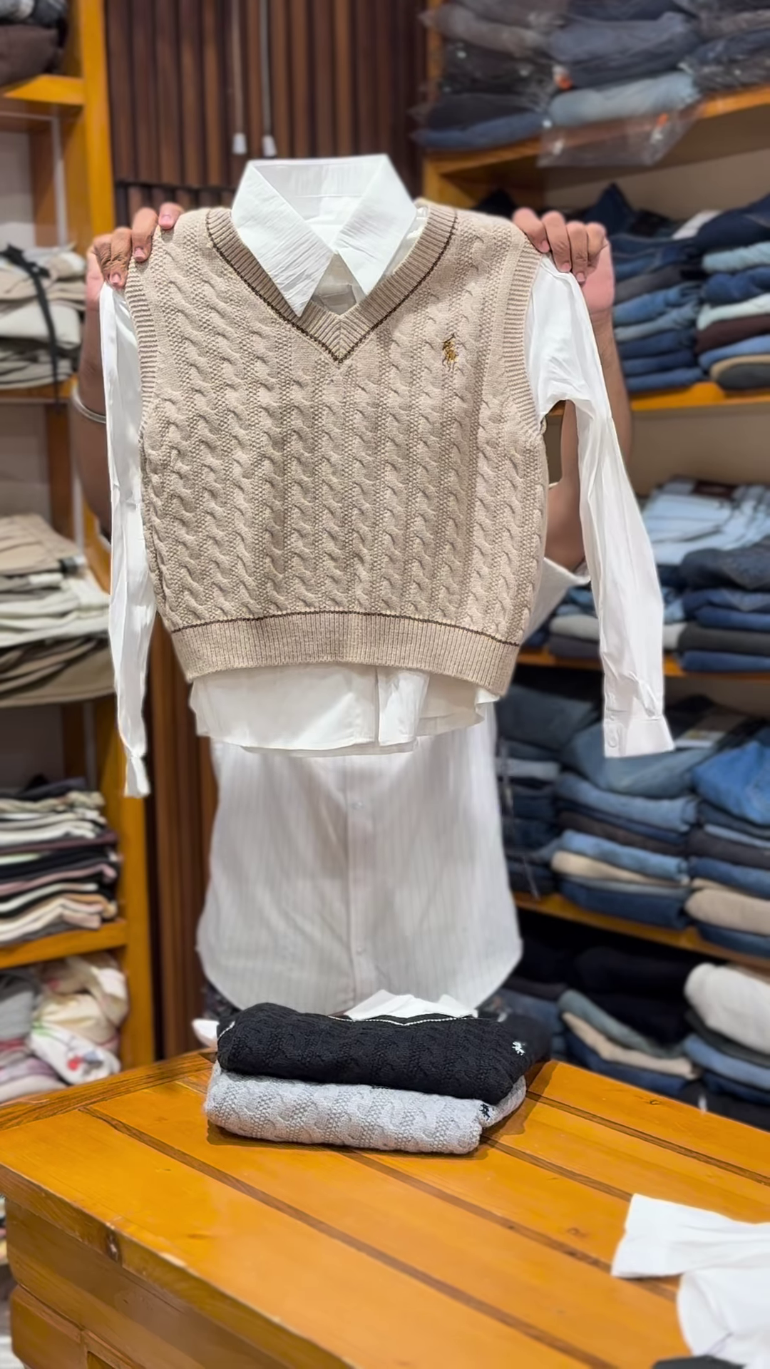 Preppy Cable‑Knit Sweater Vest & Shirt Set 🎓✨ - Image 4